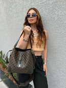 Bolsa Média Astrid LV Couro -  Lançamento 2025 A queridinha das Mulheres! [PROMOÇÃO ANO NOVO + BRINDE (Carteira Exclusiva)