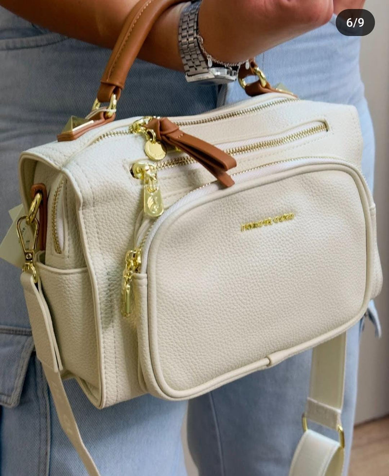 Bolsa Média Pavão em couro - A ideal para seu dia a dia - PROMOÇÃO VERÃO 2025 - Últimas Unidades.